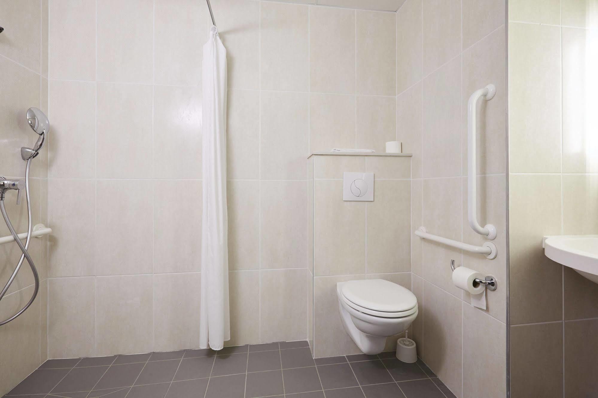 B&B Hotel Nantes Reze St Sebastien Сен-Себастьян-Сюр-Луар Экстерьер фото